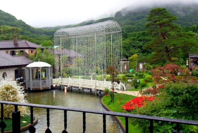 箱根ガラスの森美術館